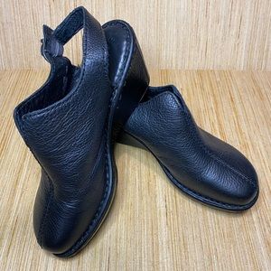 BORN Heeled Clogs Black Leather Upper Women’s Size 9M